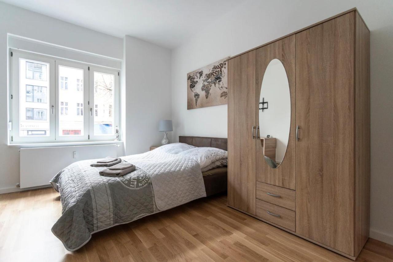 A Stylish Apartment In The Center Of True Berlín Exterior foto